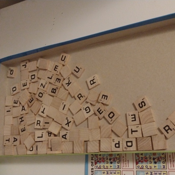 Disney Junior Scrabble Junior board game please read entire post before purchase - Picture 6 of 10